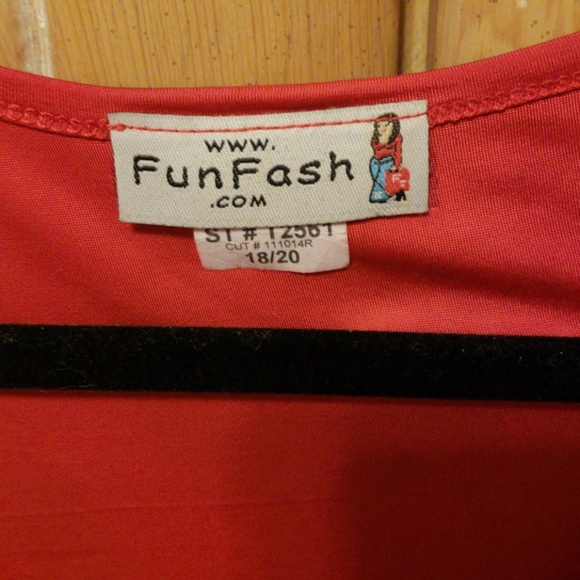 Fun and Flirty Red and Black Tunic - Picture 2 of 3